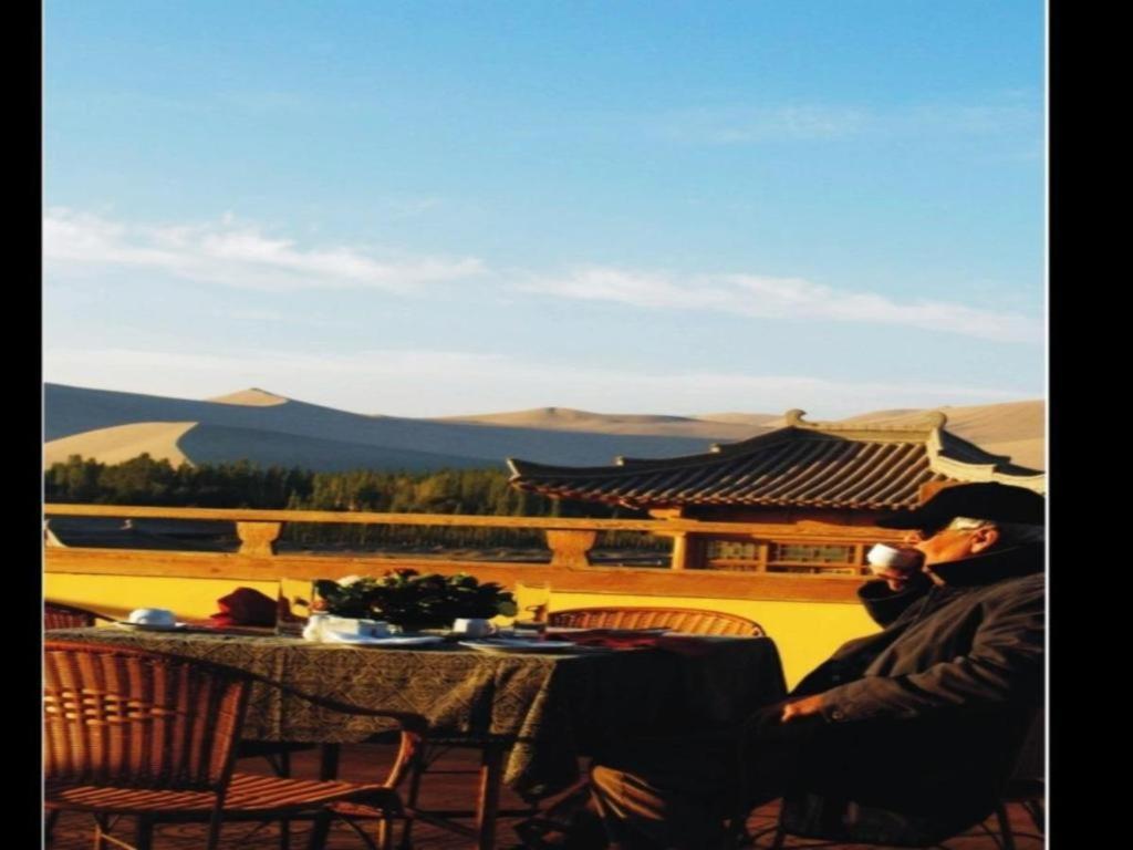 The Silk Road Dunhuang Hotel Zewnętrze zdjęcie