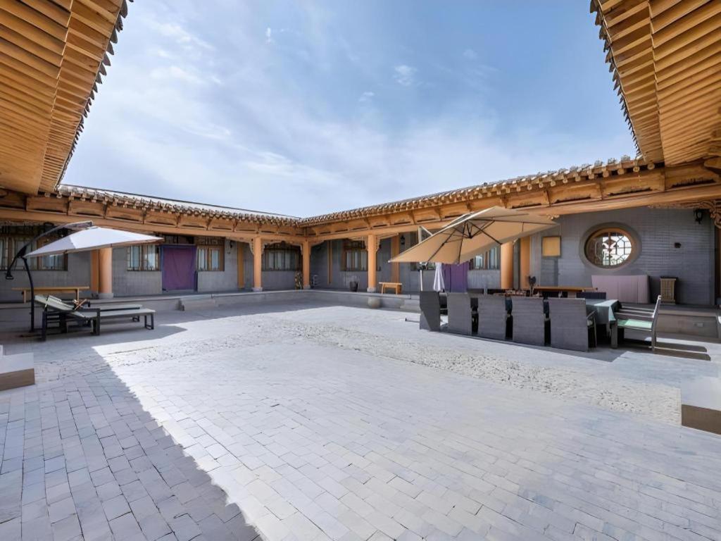 The Silk Road Dunhuang Hotel Zewnętrze zdjęcie